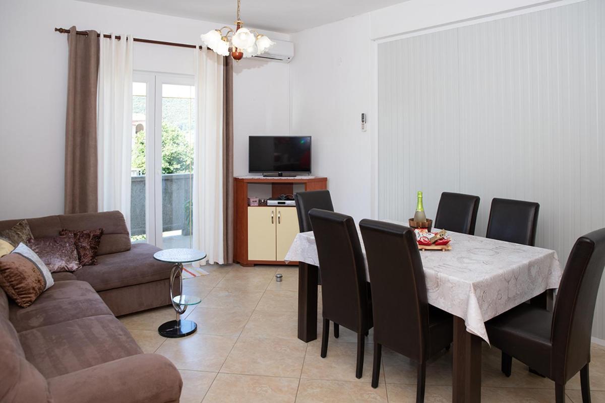 Apartman Mira I Denis Supetarska Draga Extérieur photo