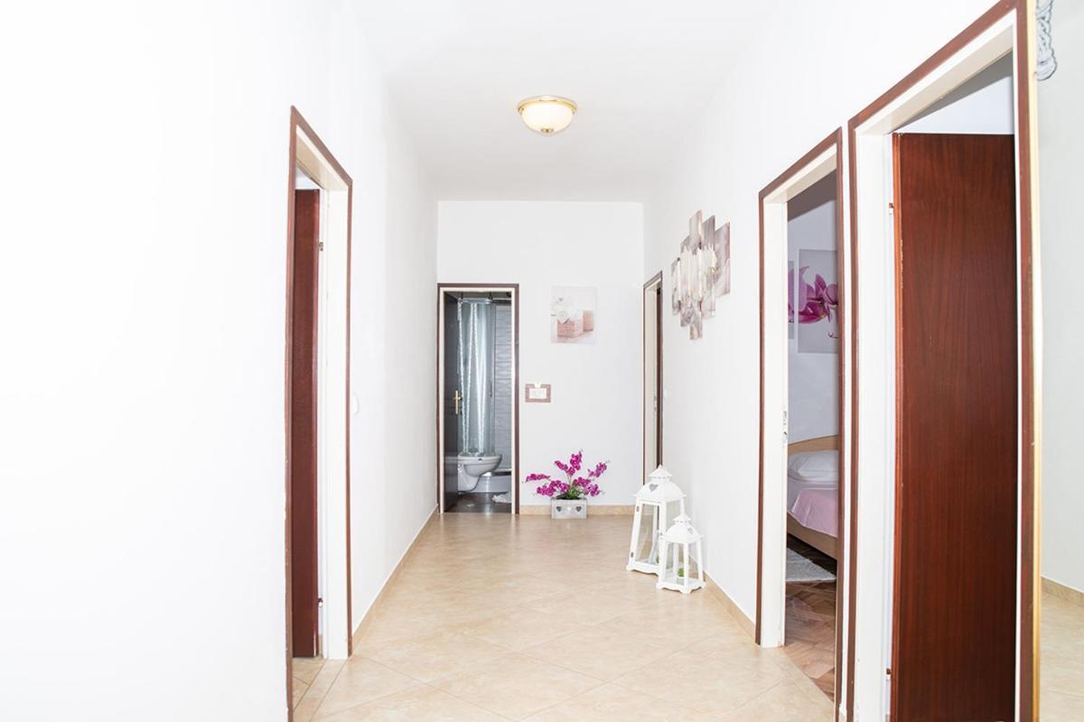Apartman Mira I Denis Supetarska Draga Extérieur photo